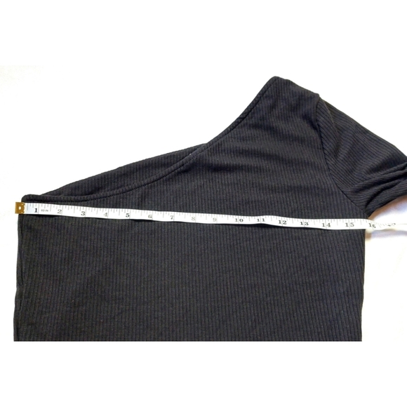 NWOT Melrose and Market Top Size M Black - Picture 3 of 7